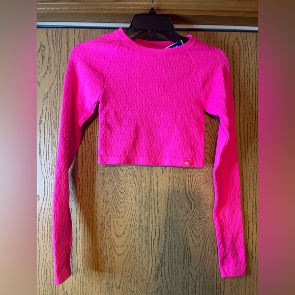 JoyLab Hot Pink Jacquard Cropped Fit Seamless Long Sleeve Tee - Picture 1 of 9